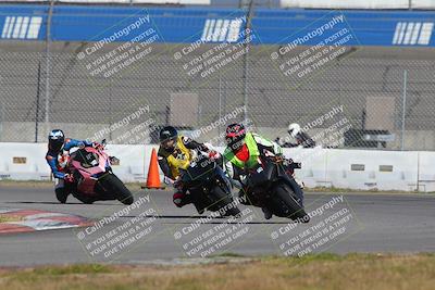 media/Nov-26-2022-Fastrack Riders (Sat) [[b001e85eef]]/Level 1/Session 3 Outside Turn 9/